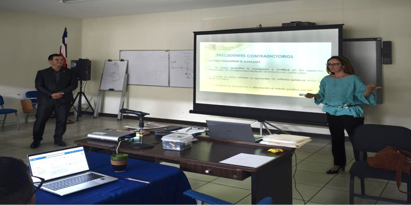 PERSONAL FISCAL RECIBIÓ CURSO PARA FORTALECER LA PRÁCTICA DE LOS MEDIOS DE IMPUGNACIÓN DE SENTENCIA