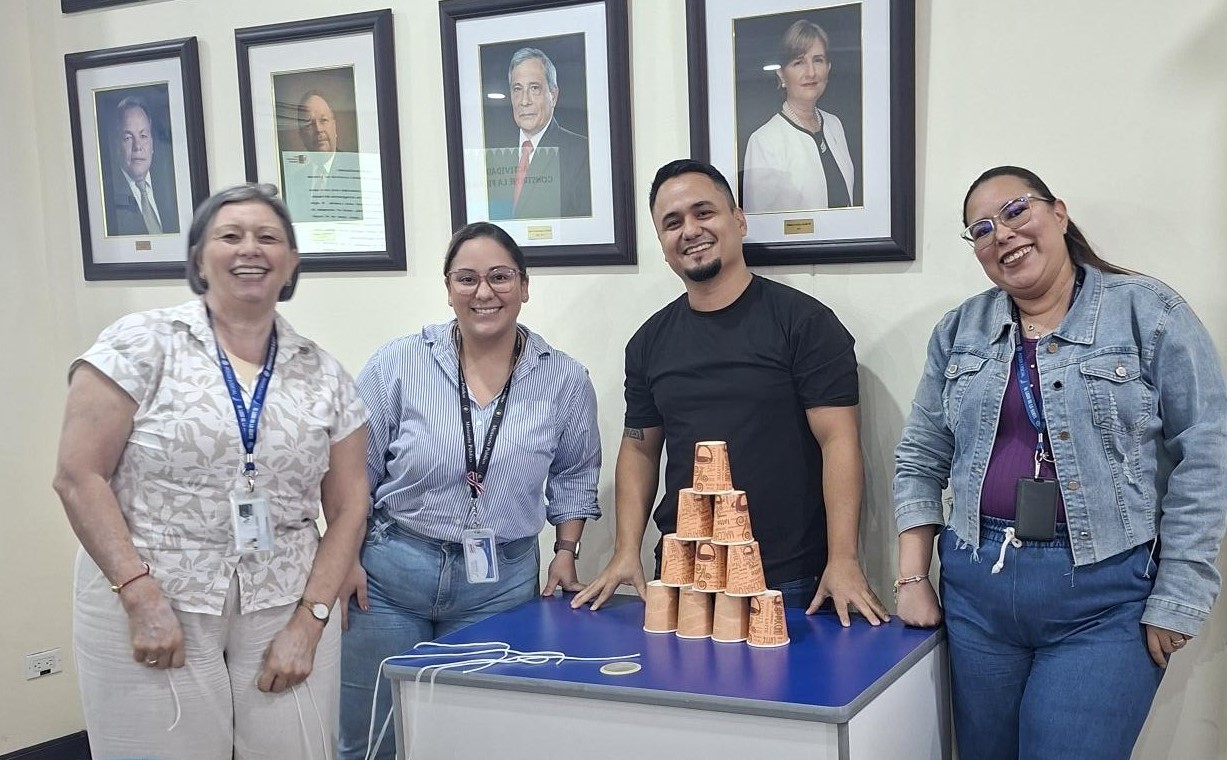 Curso “Liderazgo y trabajo en equipo”