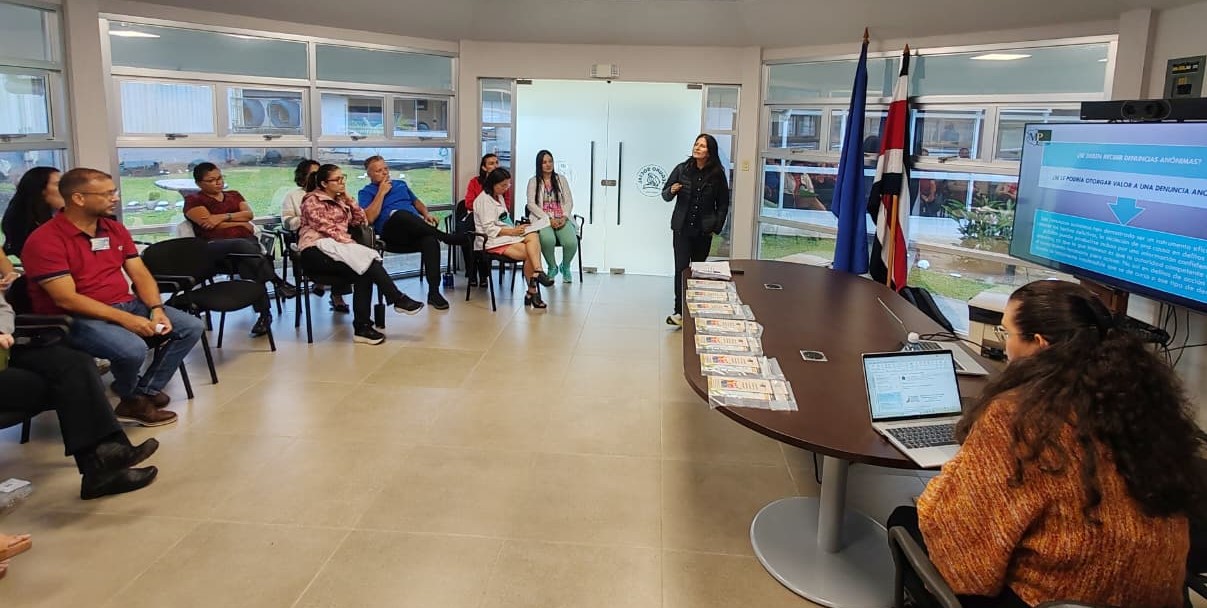 Capacitación a profesionales del Hospital de San Carlos