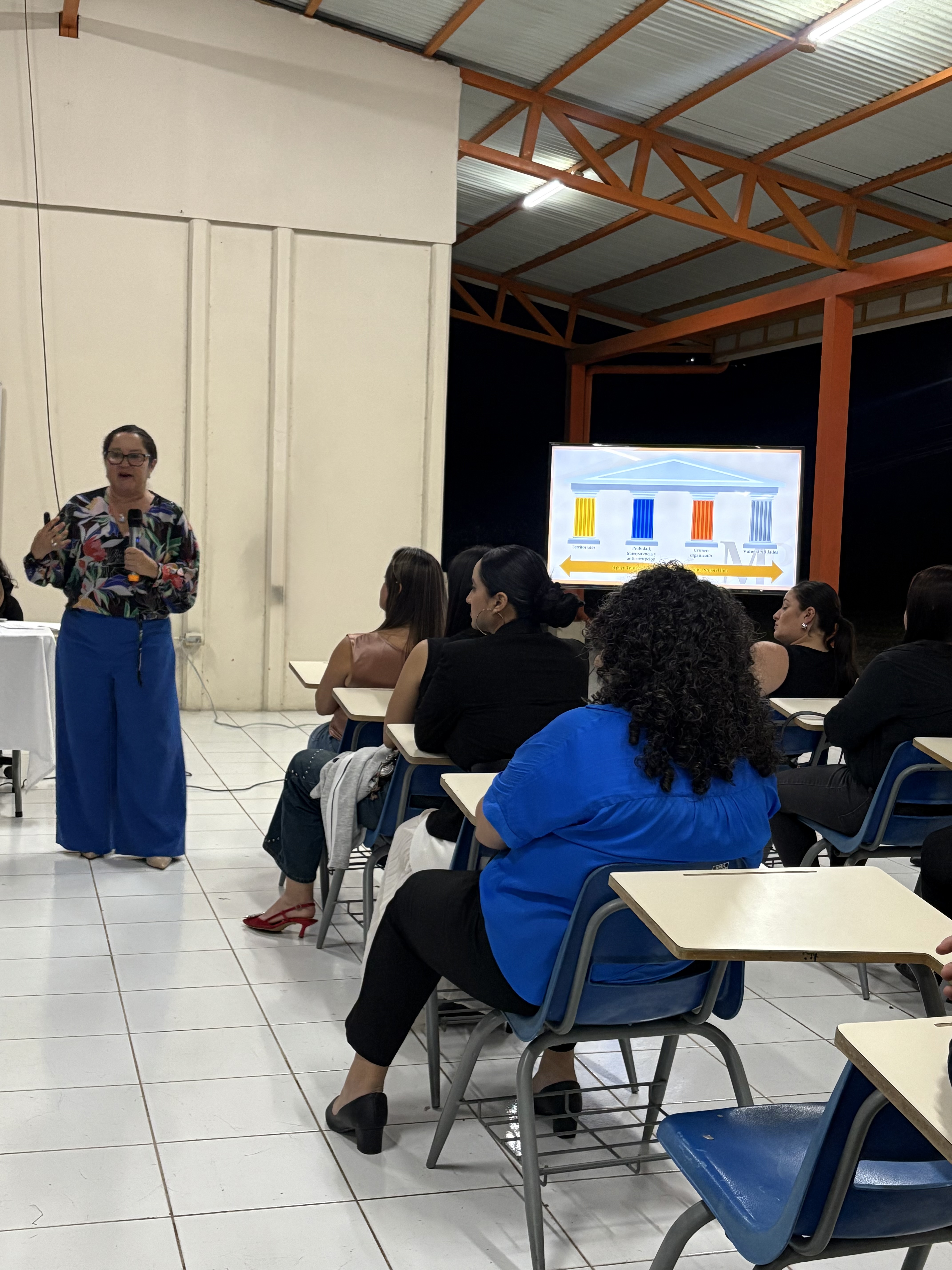 Fiscal subrogante, Karen Valverde Chaves.