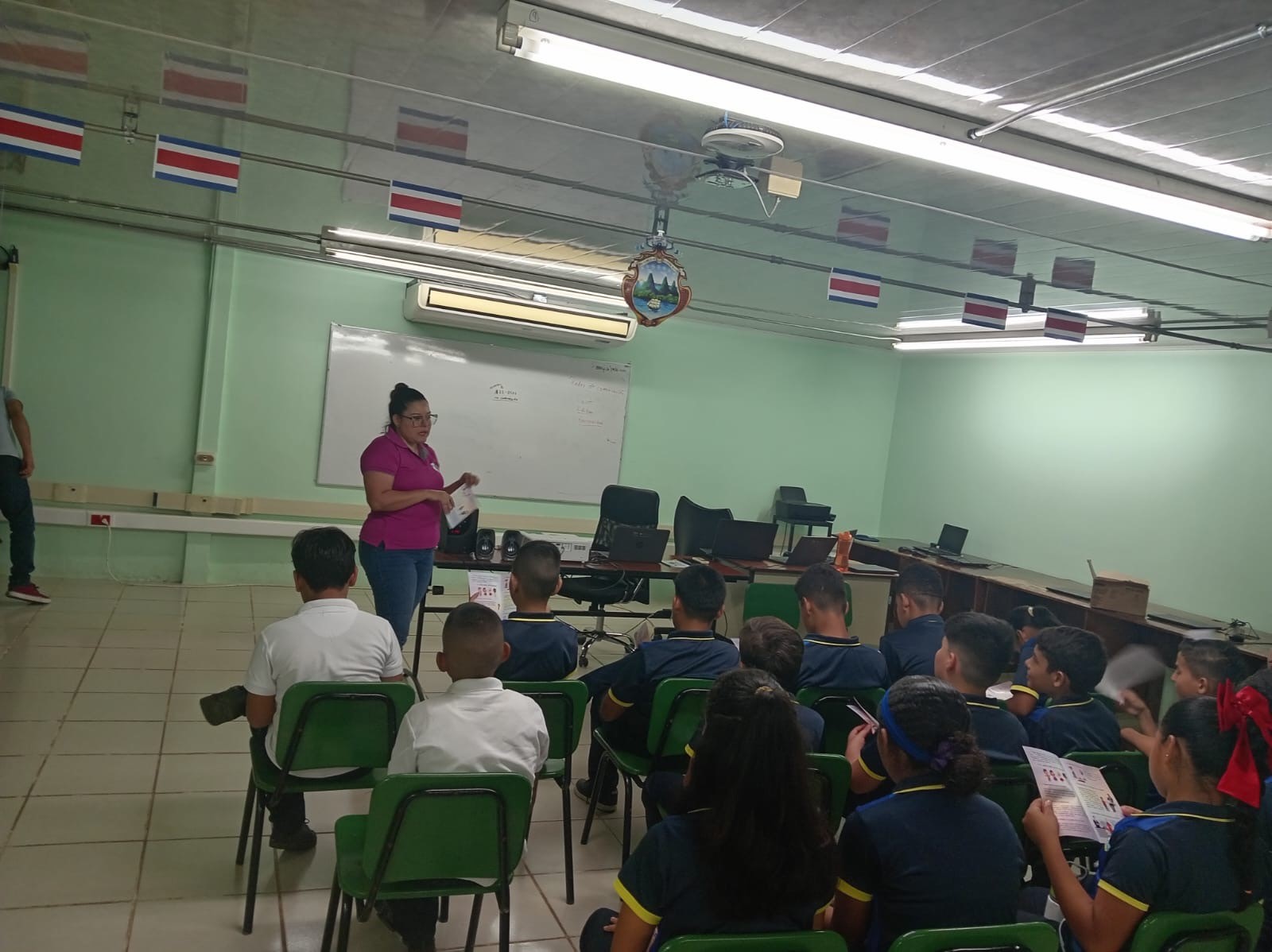 Charla de servicios